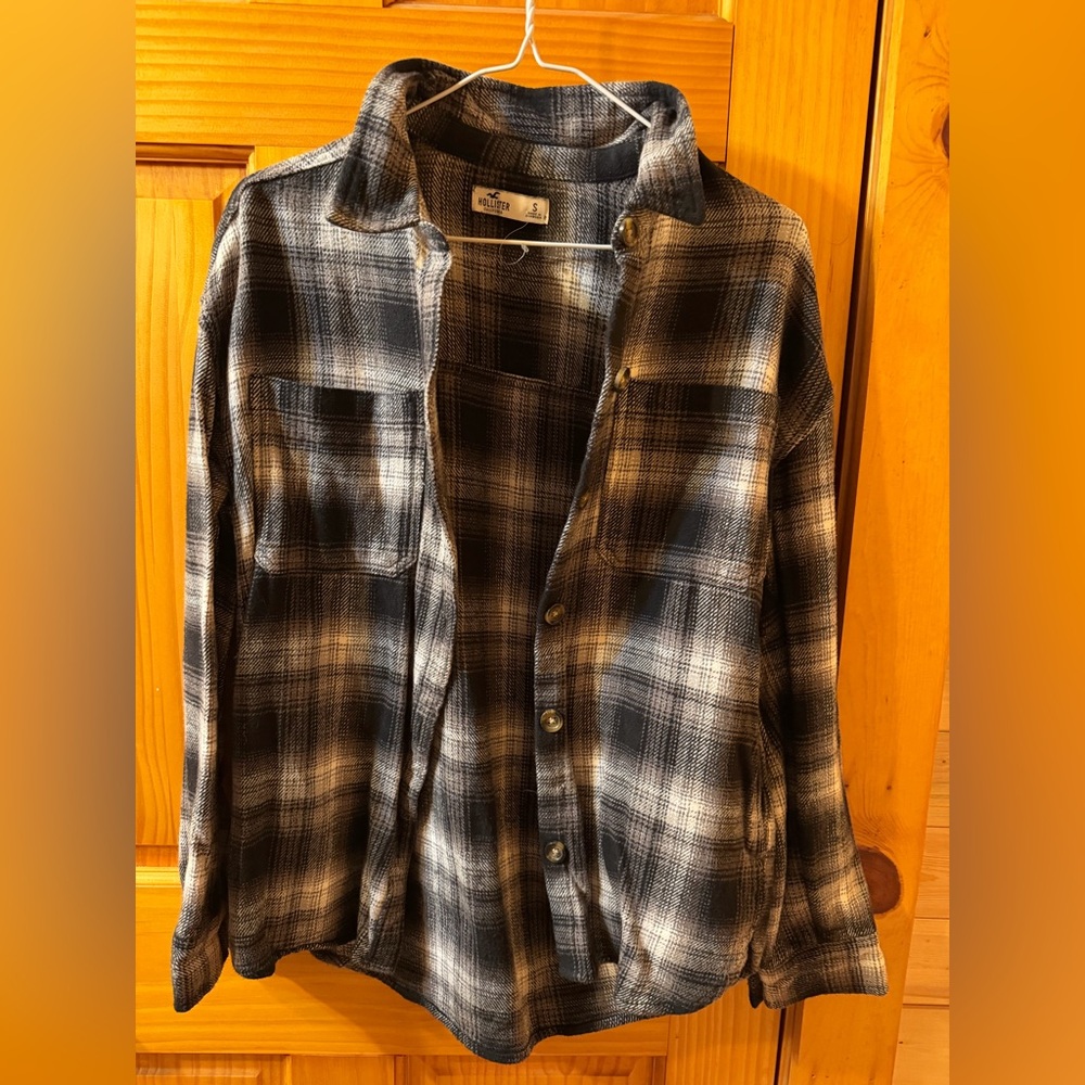 Hollister Black and Gray Plaid Flannel Shirt